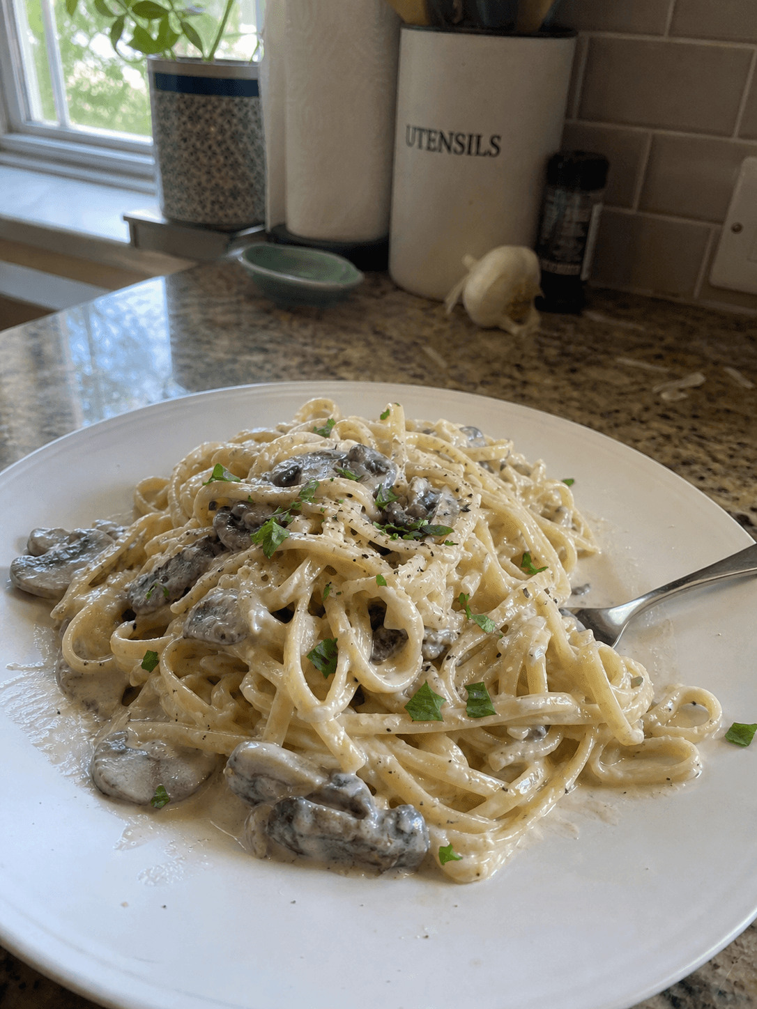 Creamy Garlic Mushroom Pasta