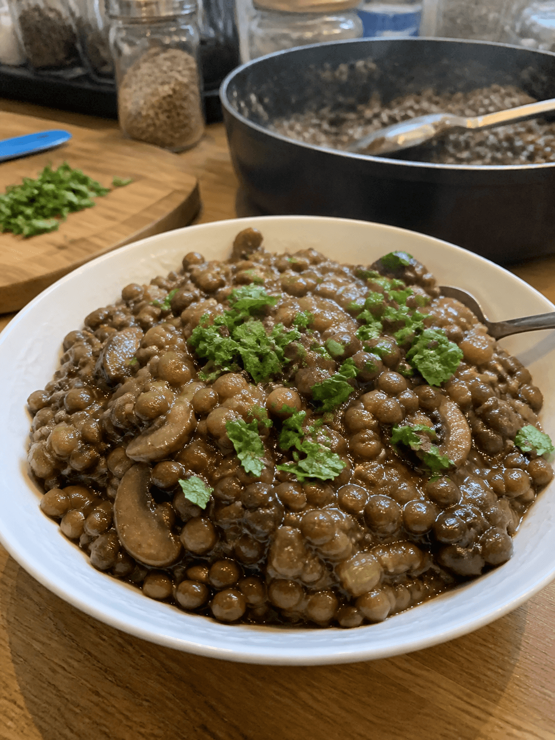 Hearty Mushroom and Lentil Skillet